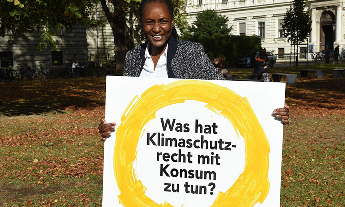 Lydia Omuko‐Jung aus Kenia untersucht im DK Kimawandel rechtliche Aspekte konsumbasierter Instrumente zur Minderung des Klimawandels. Foto: Uni Graz/Pichler