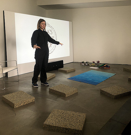 Alexandra Hammond: "Boa's Repair Shop, Flag Repair" (Performance)