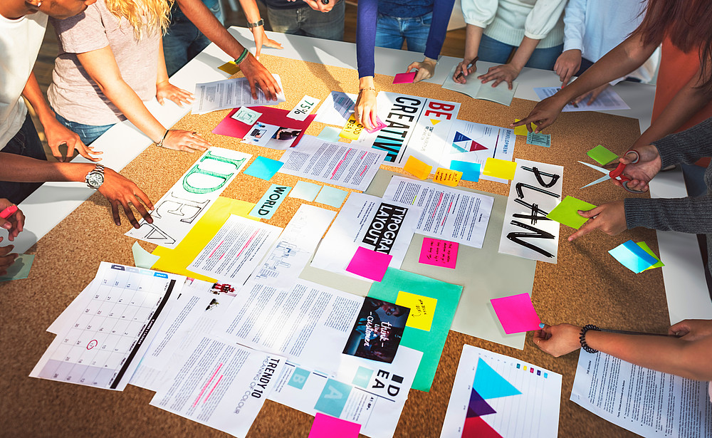 Student Classmate Friends Understanding Study Concept ©Rawpixel Ltd. Workshops ©Rawpixel Ltd.