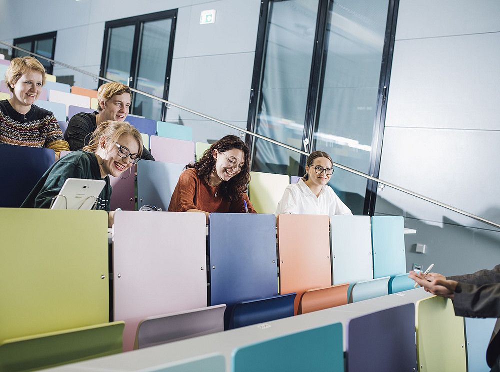 Students in a lecture hall at the University of Graz ©Uni Graz / Marija Kanizaj