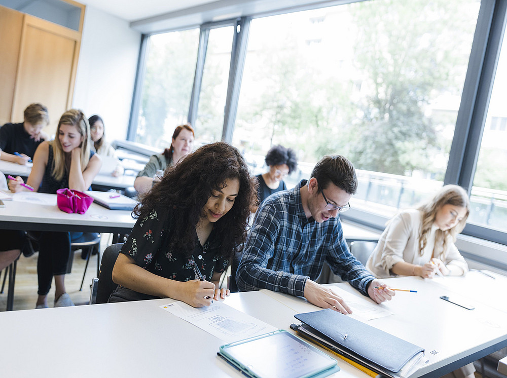 Students in a lecture hall at the University of Graz ©Uni Graz/Kanizaj