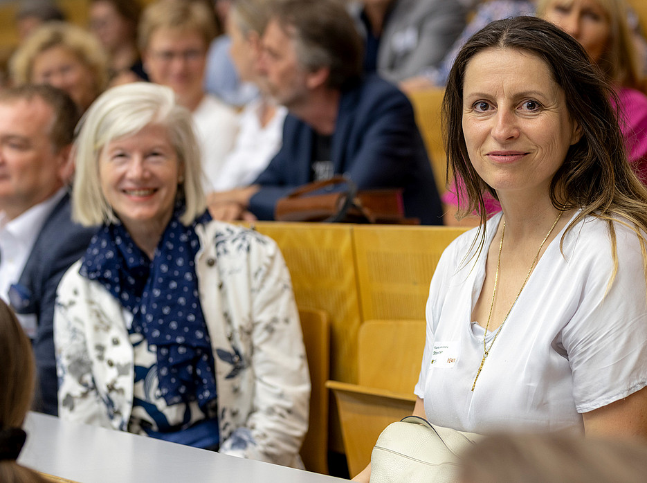 Jubilar:innen und Besucher:innen ©Uni Graz / Kanizaj