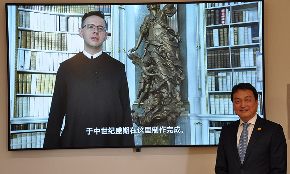 Pater Maximilian Schiefermüller, Prior des Stiftes Admont, referierte am China-Forum über die Reisen des Marco Polo in einer Handschrift des Benediktinerstiftes Admont. 