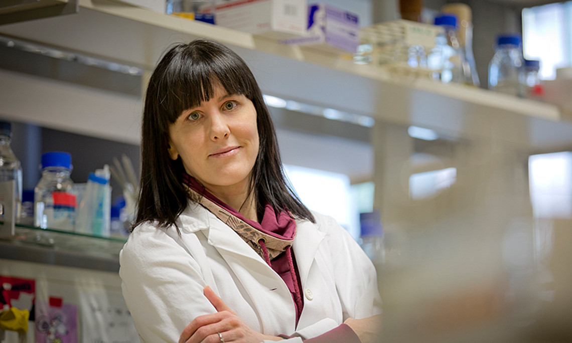 Sabine Kienesberger hat gemeinsam mit Kolleg:innen von Uni Graz, TU Graz und Med Uni Graz erforscht, wie gefährlich das Toxin Tilimycin für unsere Darmbewohner werden kann. Foto: Uni Graz/Lunghammer. 