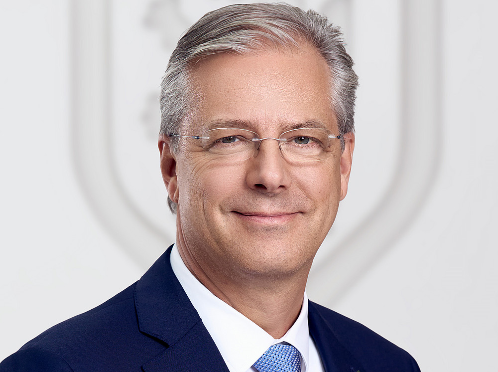 Portrait Klaus Scheitegel GRAWE Generaldirektor 