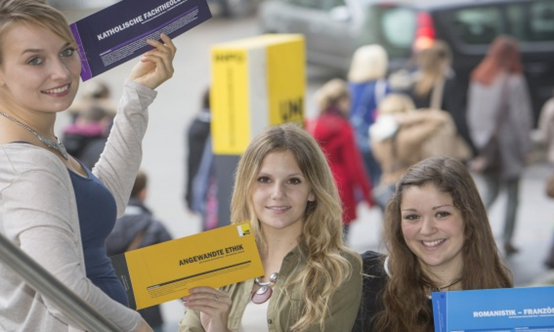 (c) University of Graz