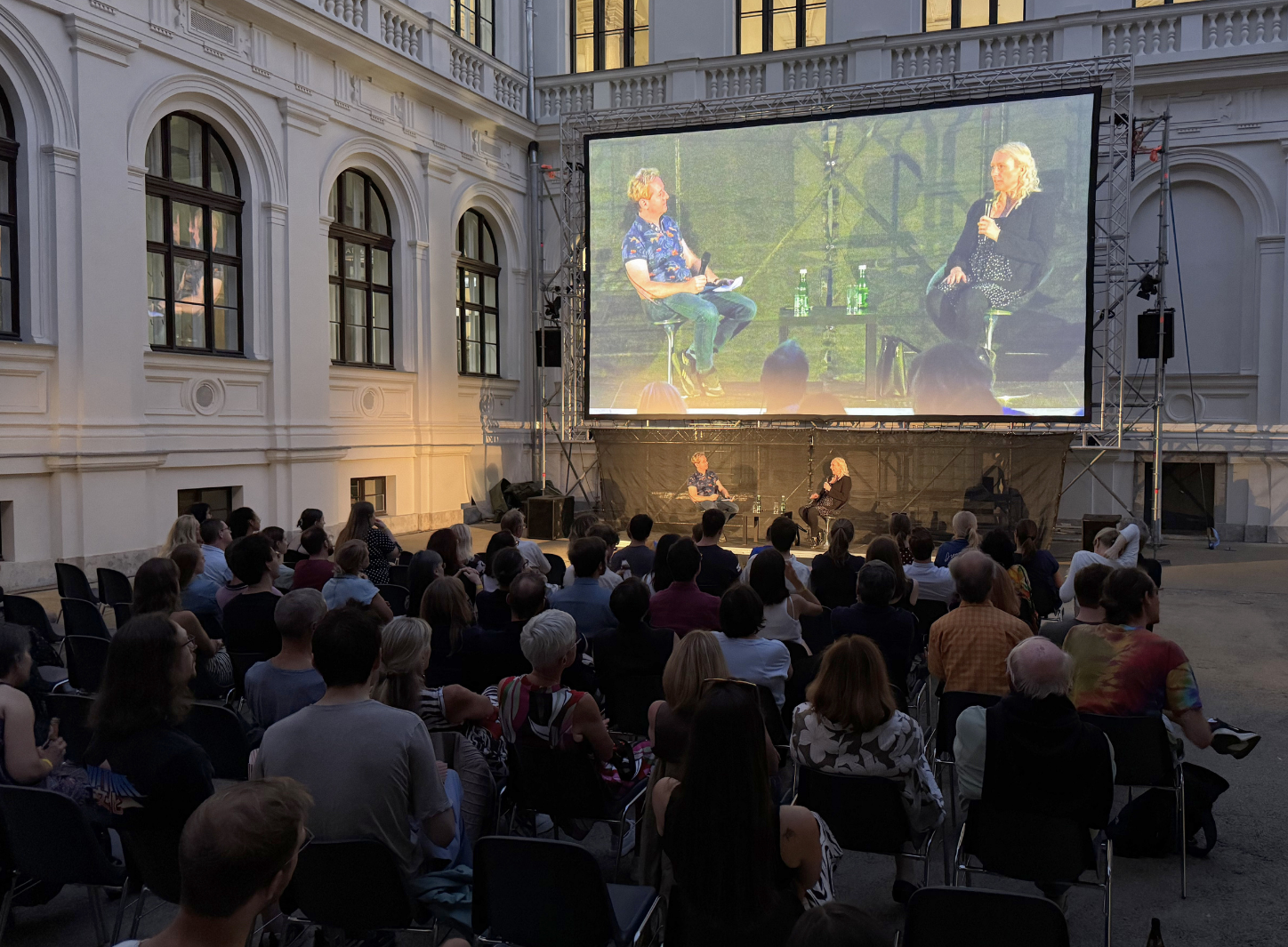 Voller Open-Air-Kinosaal beim Science & Cinema „Helden der Antike“ | Foto: Uni Graz/Hofbauer 