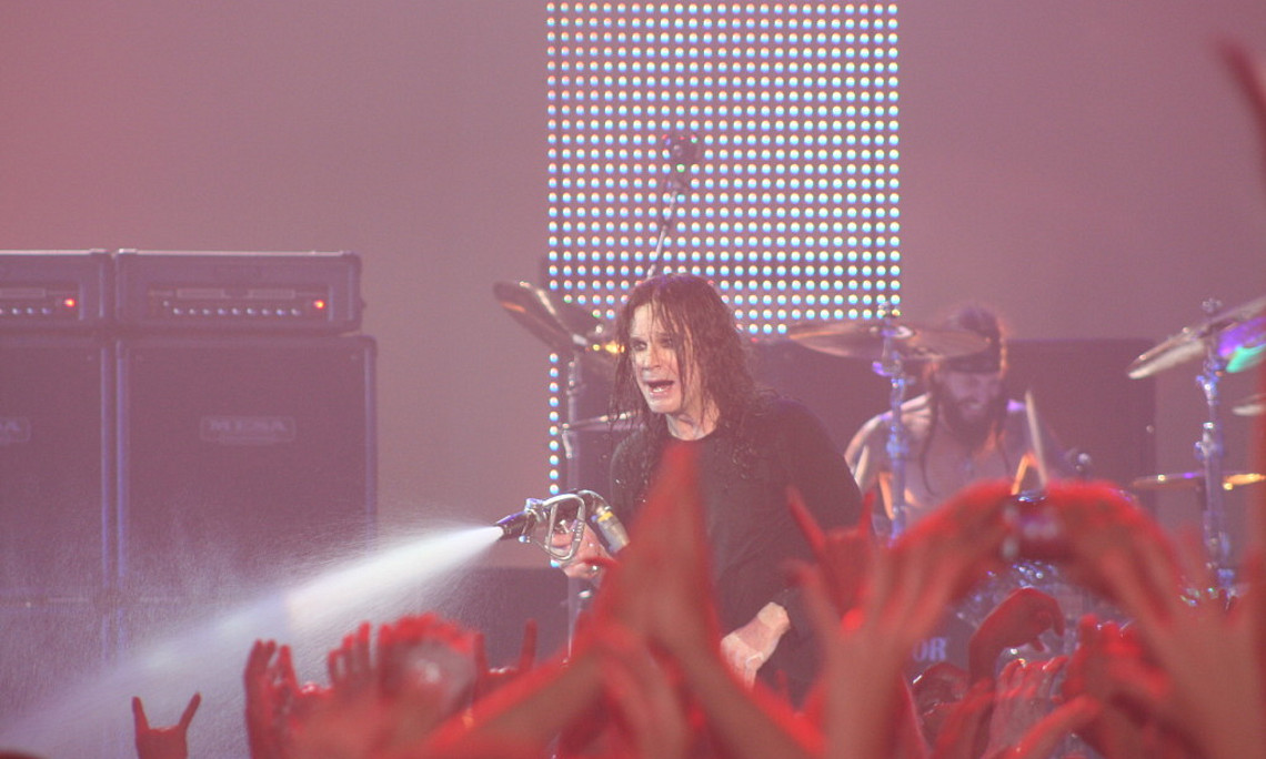 Ozzy Osbourne, der Leadsänger von Black Sabbath, steht seit mehr als 50 Jahren auf der Bühne. Foto: Aznplayer213, CC0, via Wikimedia Commons