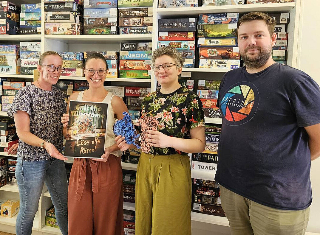 Heide Beranek-Knauer (Open Lab Graz), Ludovico Managing Director Sarah Ulrych, games educator Alexandra Thallinger and Lucas Eder (Open Lab Graz; from left to right) at the handover of the escape game 