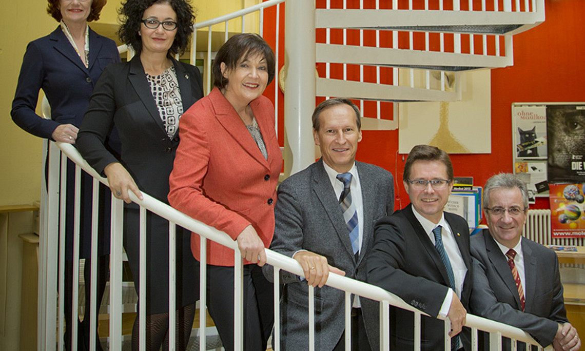 Sechs Hochschulen, eine Lehramtsausbildung: PH-Steiermark Rektorin Messner, Uni-Klagenfurt-Vizerektorin Cristina Beretta, PH-Kärnten-Rektorin Marlies Krainz-Dürr, KPH-Rektor Siegfried Barones, Uni-Graz-Vizerektor Martin Polaschek und PH-Burgenland Walte