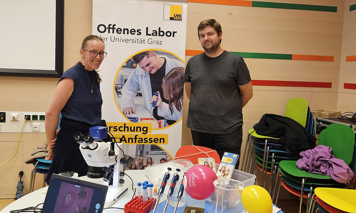 Heide und Lucas am MINT-Festival