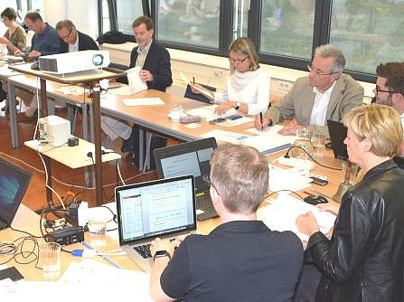 EVSO-Mitarbeitende bei einem Meeting ©PH Burgenland