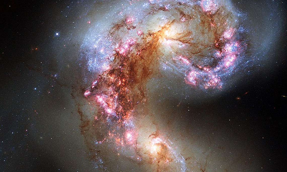 Der Physiker Hèlios Sanchis-Alepuz arbeitet an einer Erweiterung von Einsteins Relativitätstheorie, um damit unter anderem auch das Verhalten von Galaxien erklären zu können. Foto: pixabay