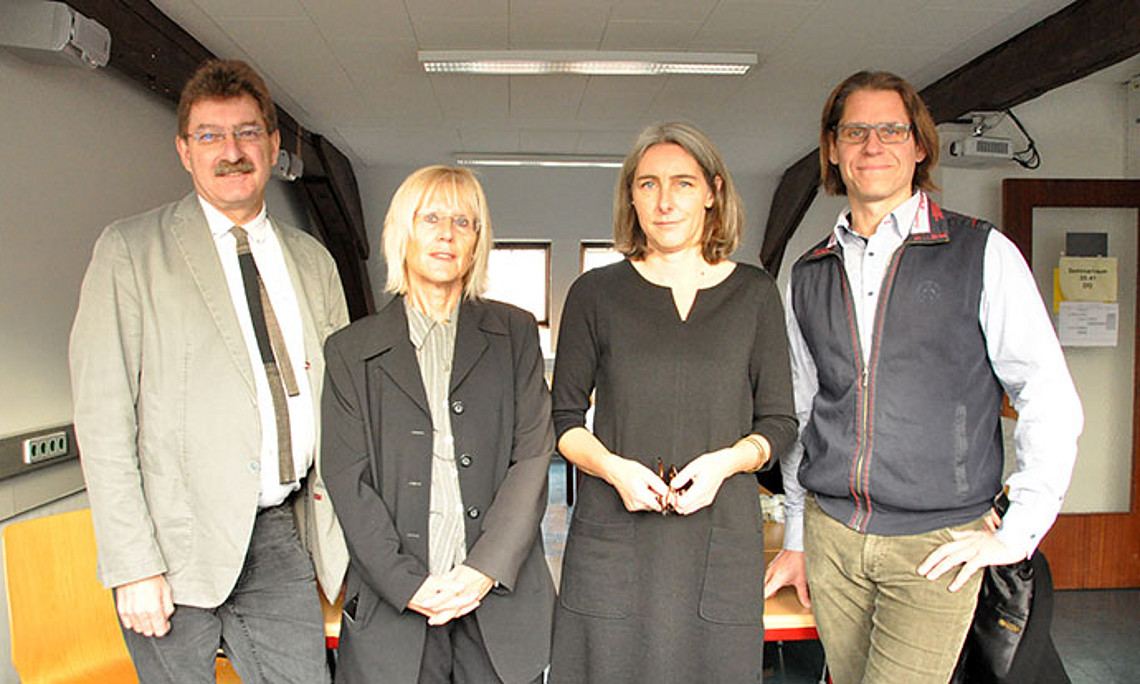 Vizerektor Peter Scherrer, Zeithistorikerin Karin Schmidlechner, Bildungswissenschafterin Annette Sprung und Philosoph Harald Stelzer (v.l.). Foto: Uni Graz/Kastrun. 