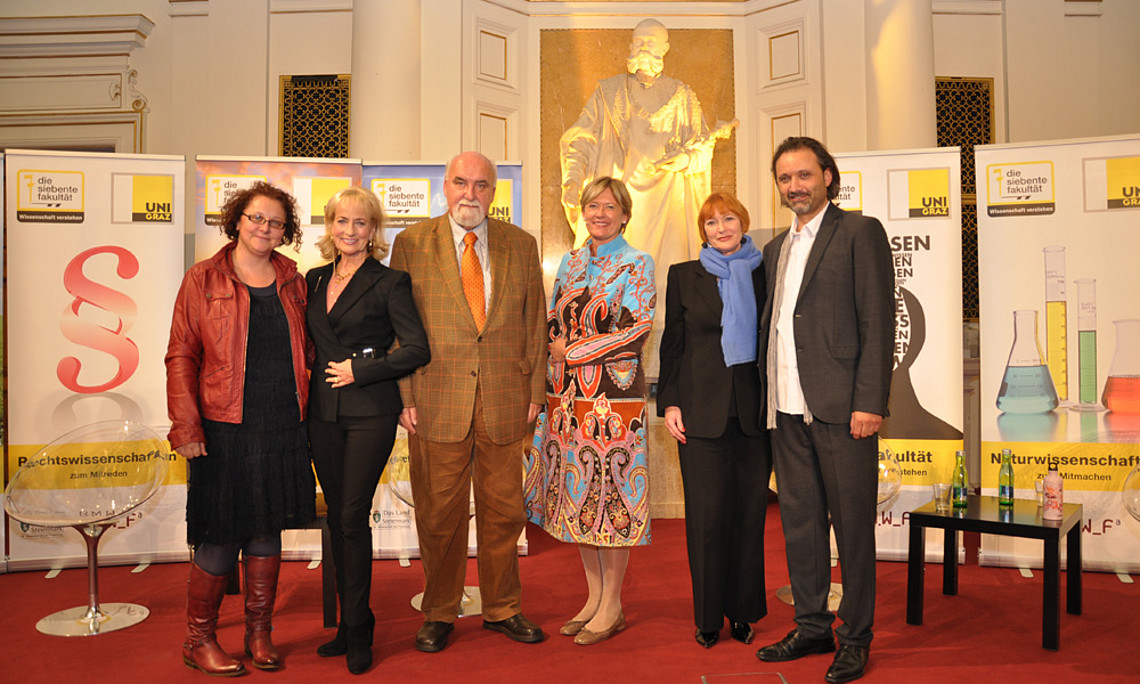 Andrea Penz (7.fakultät / Uni Graz), Dagmar Koller, Peter Kieswetter, Regina Roller-Wirnsberger, Chris Lohner und Gregor Withalm (Moderation) (v. l.)
