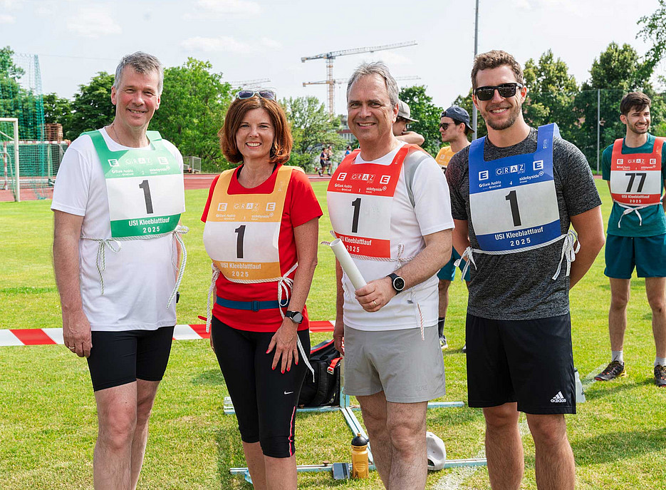 ©Uni Graz/Angele Am Start (v.l.): TU-Rektor Horst Bischof, Daniela Track-Primus (Uni Graz), Rektor Peter Riedler und Clemens Fink (7. Fakultät) ©Uni Graz/Angele