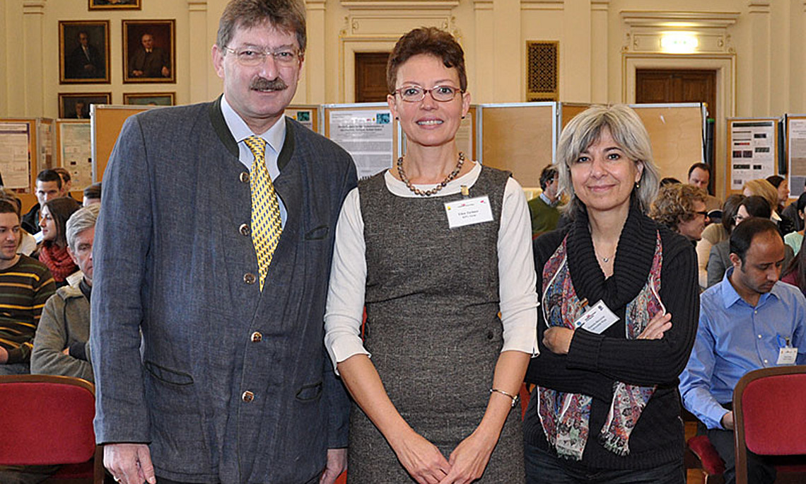Vizerektor Peter Scherrer, Ellen Zechner und Manuela Baccarini (v.l.)