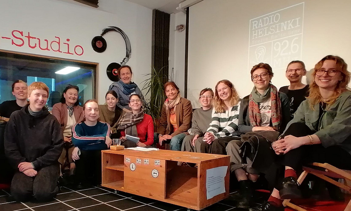 Studierende bei Radio Helsinki