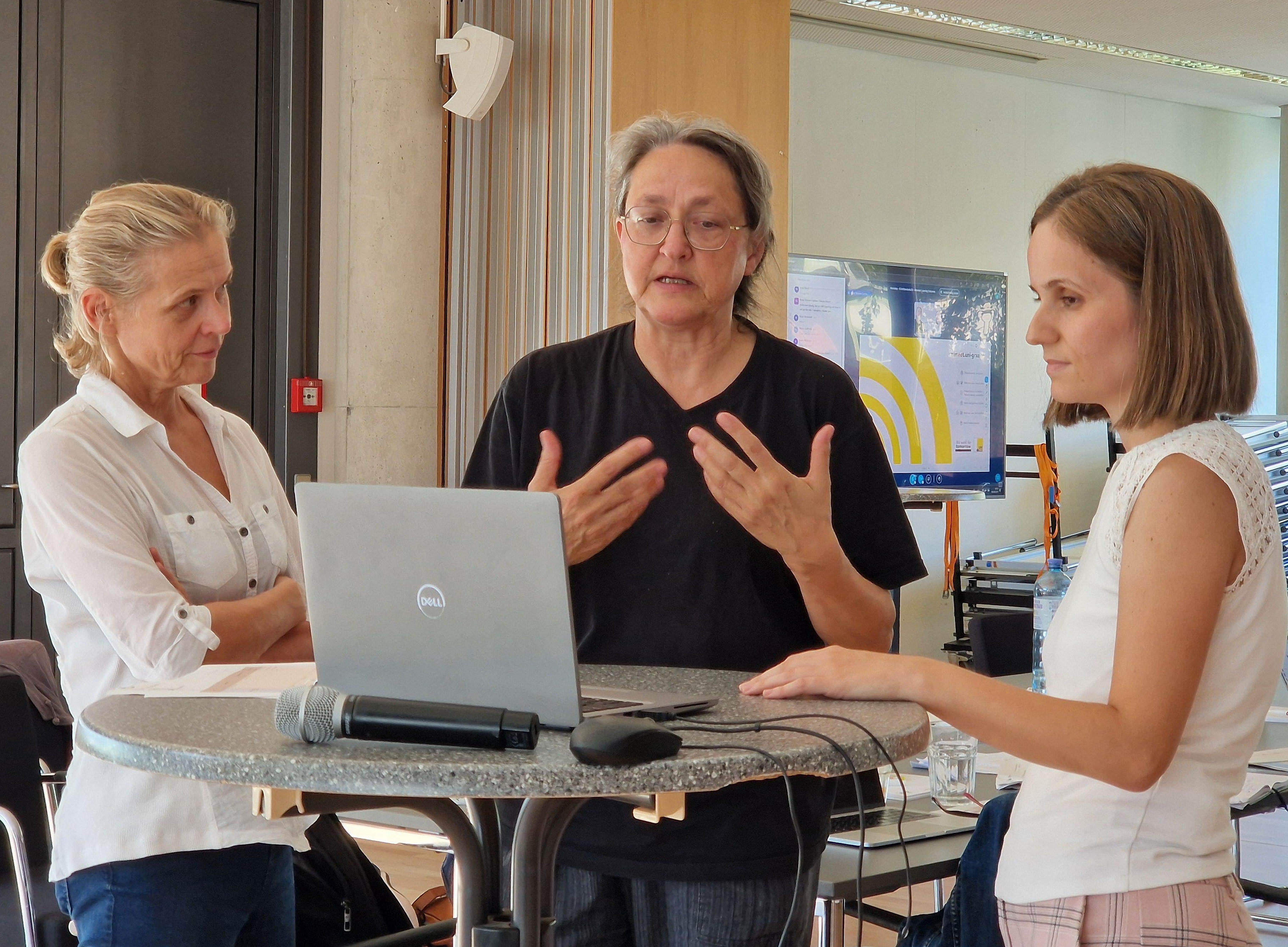 Staudegger, Reiter, Veljanova, Workshop Edu4Standards.eu Intended Learning Outcomes, Forschungsnetzwerk Human Factor in Digital Transformation HFDT Universität Graz. ©Uni Graz/Bierbauer