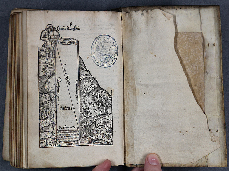 Elucidatio fabricae vsusque astrolabii