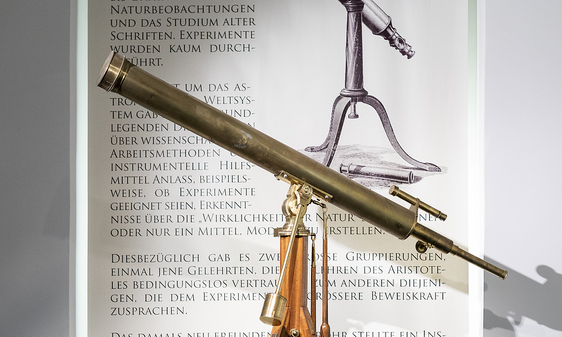 Astronomisches Fernrohr