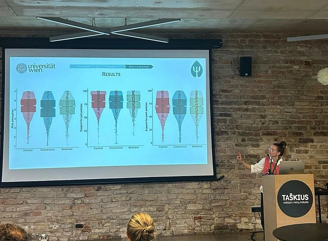 Dr. Leonie Fian bei ihrem Vortrag auf der ICEP 2025 ©Romy Joziasse