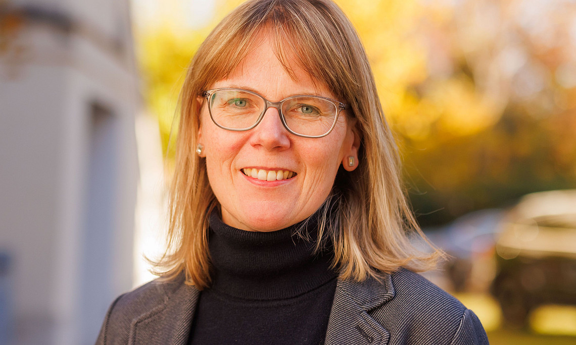 Portrait von Martina Bär