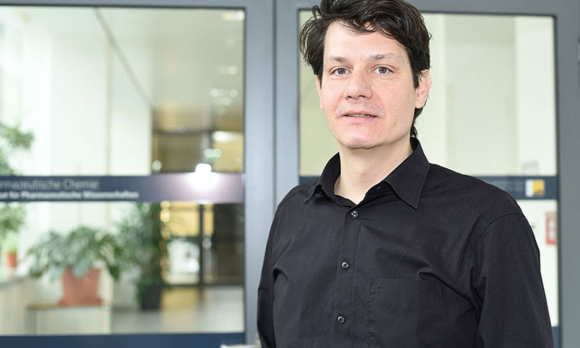 Ulrich Stelzl ist seit September 2015 neuer Professor für Biopharmazeutika und Proteomics an der Uni Graz. Foto: Uni Graz/Kastrun. 