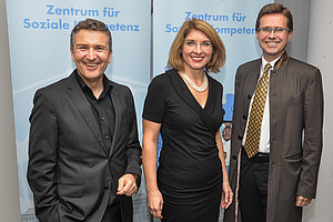 Zentrumsleiter Sascha Ferz, Vortragende Bettina Fuhrmann und Vizerektor Martin Polaschek (v.l.) freuen sich über den neuen Standort des Zentrums in der Merangasse