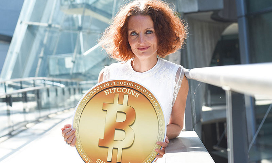Tina Ehrke-Rabel forscht mit einem Team zu den Auswirkungen von Bitcoin & Co. auf Wirtschaft und Staat. Foto: Uni Graz/Tzivanopoulos
