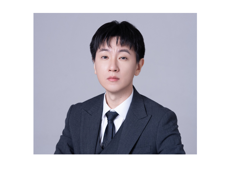 Portraitbild von Dr. Te Bao 
