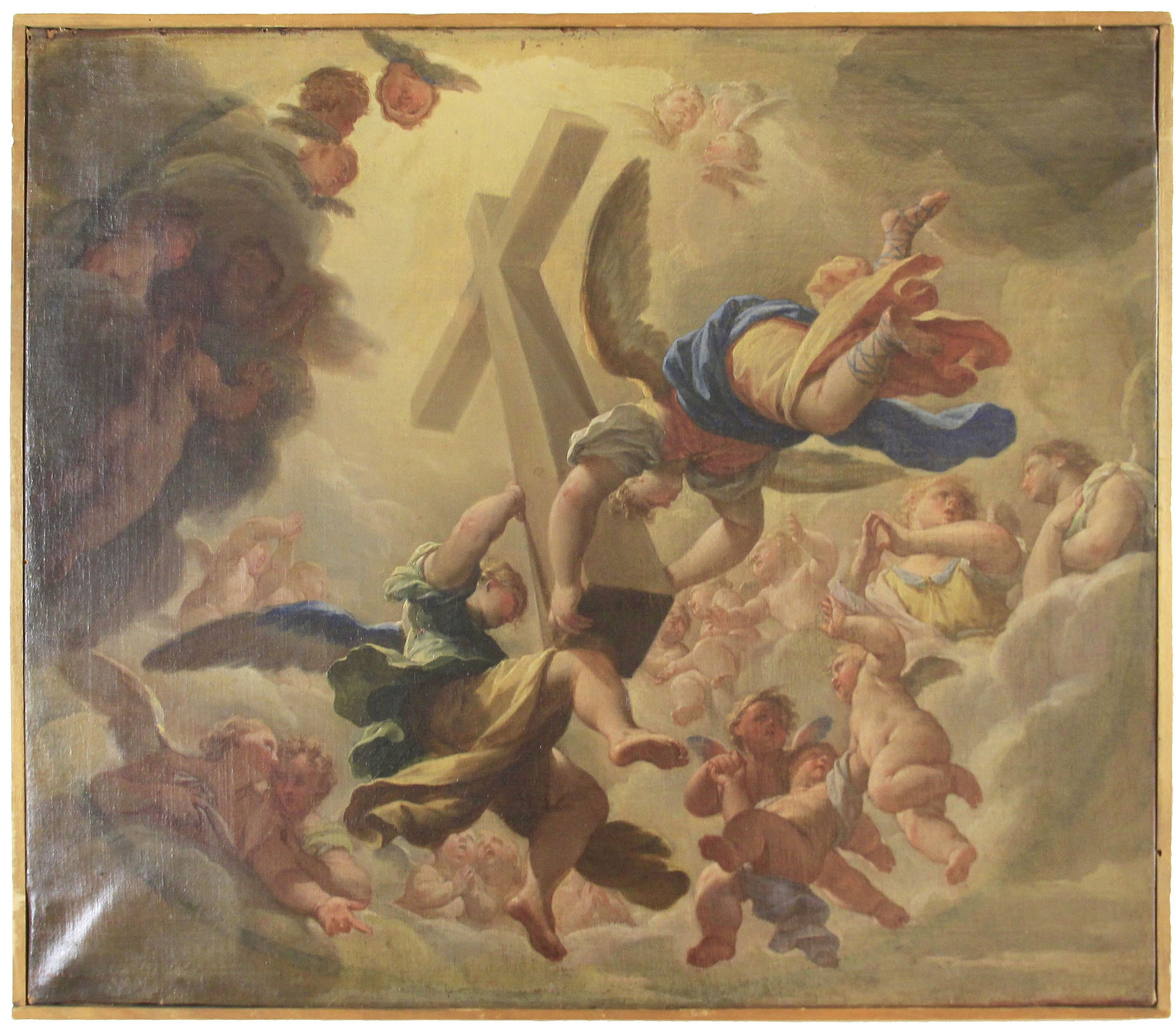 Engel tragen das Kreuz 