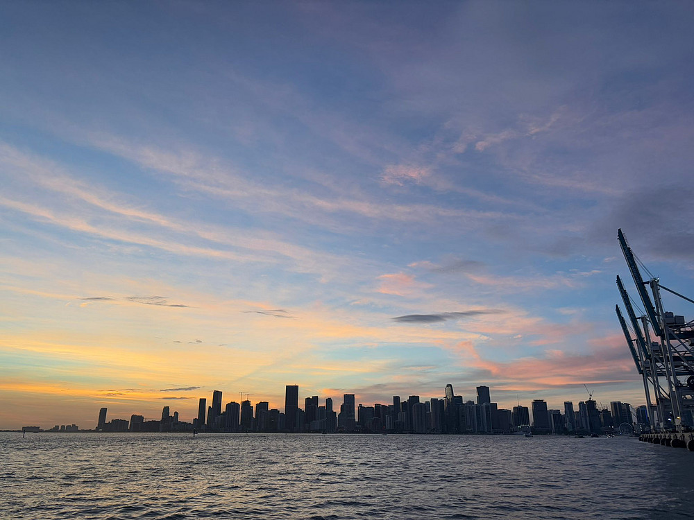 Sonnenuntergang über Miami ©Lisa Magnes | Global Diary