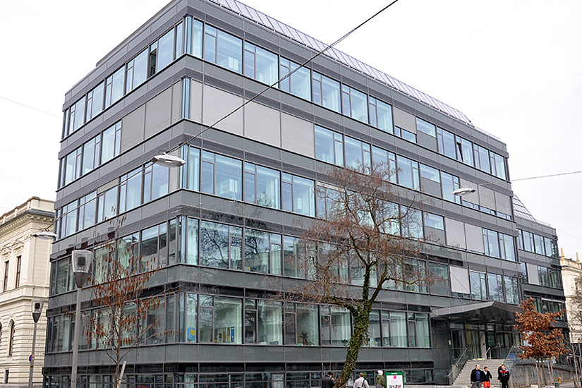 Das top-moderne Laborgebäude am Universitätsplatz 1 bietet optimale Rahmenbedingungen für Forschung und Lehre. Foto: Uni Graz/Tzivanopoulos