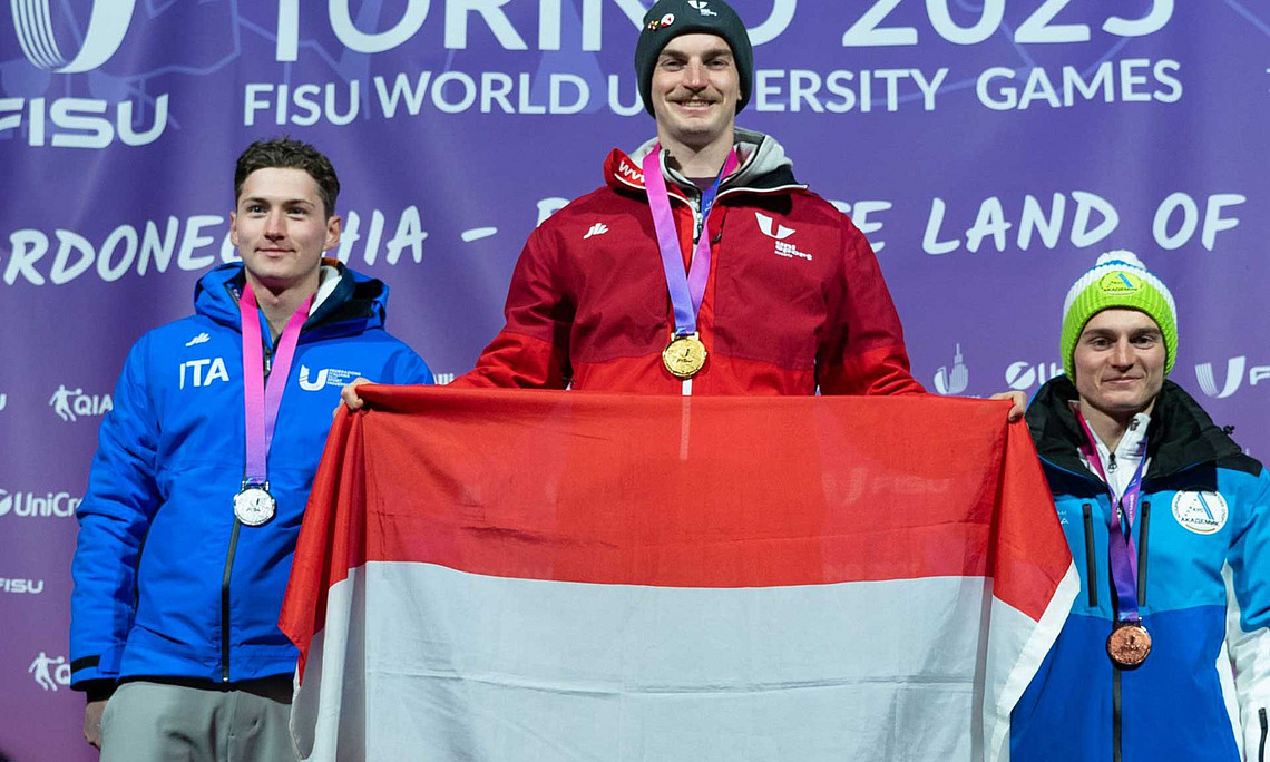 Am Stockerl (v. l.): Silber für Simon Dorfmann (Italien), Gold für Matthäus Pink (Österreich) und Alexander Krashniak (Bulgarien) Foto: Unisport Austria