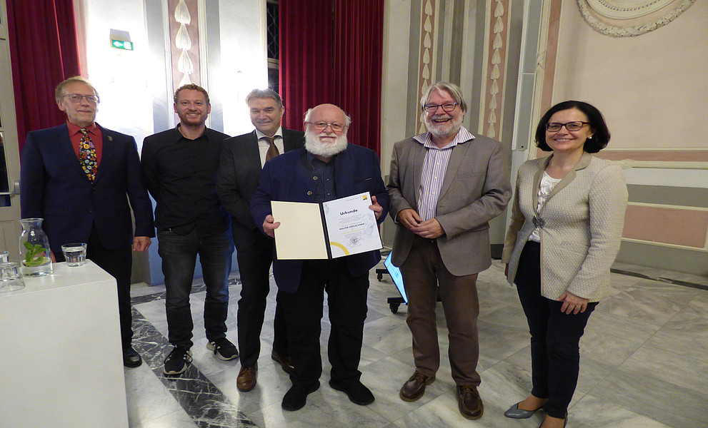 Verleihung des Hammer-Purgstall-Preis mit Werfried Hofmeister, Historische Landeskommission für Steiermark, Gemeinderat Max Zirngast, Vizerektor Joachim Reidl, Preisträger Walter Höflechner, Hannes D. Galter, Universität Graz, und Sandra Holasek, Landtagsabgeordente 