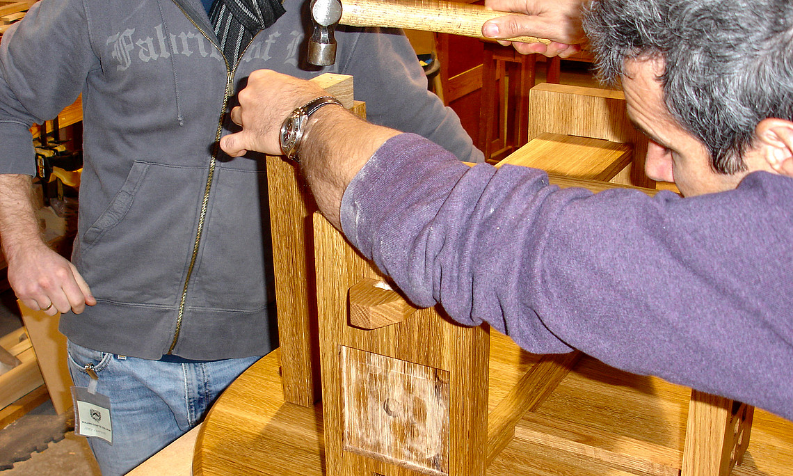 assembling table frame