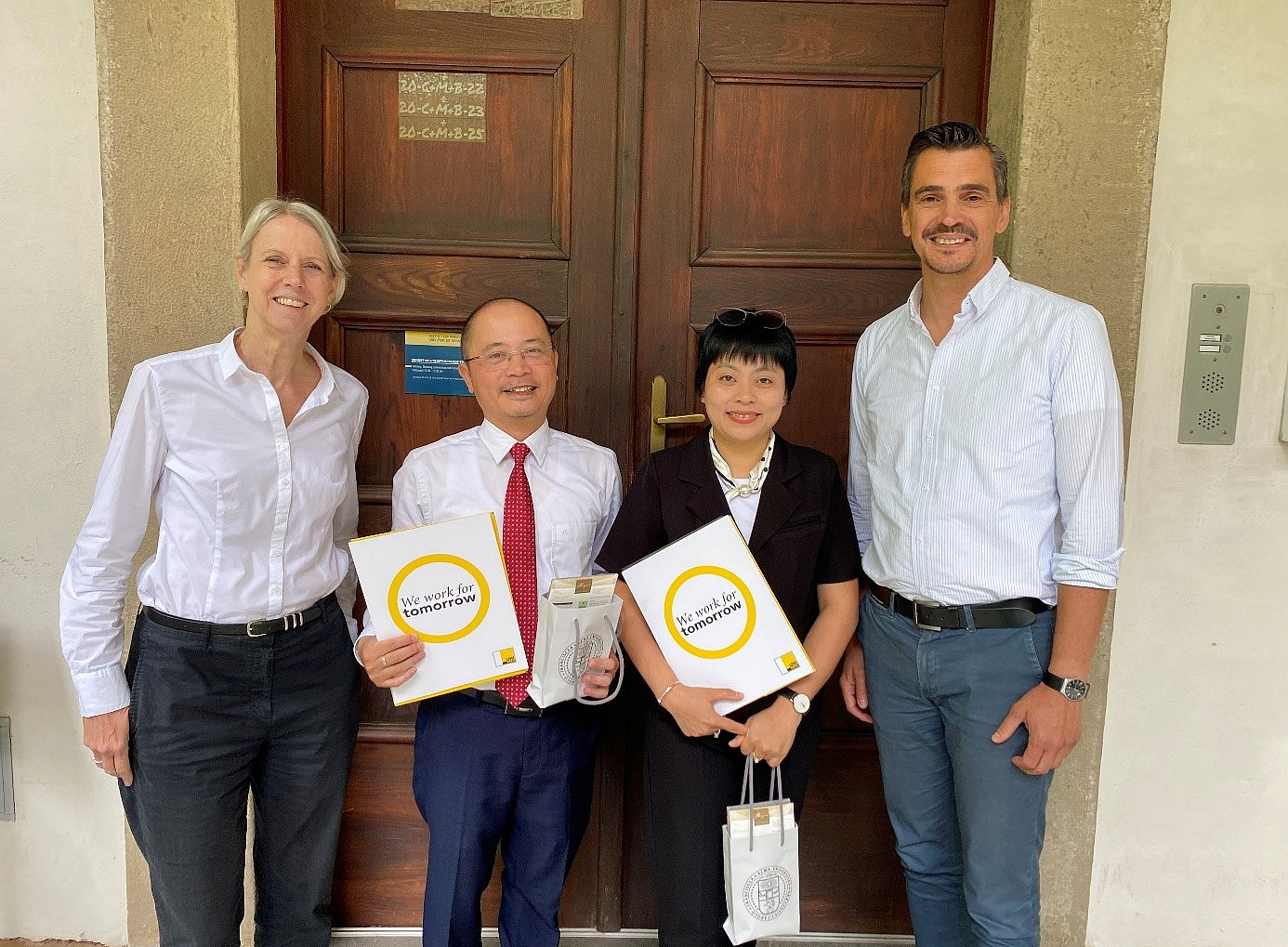 Renate Ortlieb, Institut für Personalpolitik; Nguyen Hiep, VNUK – The University of Danang; Huynh Thi My Hanh, University of Economics – The University of Danang; Christian Hirt, Institut für Personalpolitik ©Uni Graz/Hirt