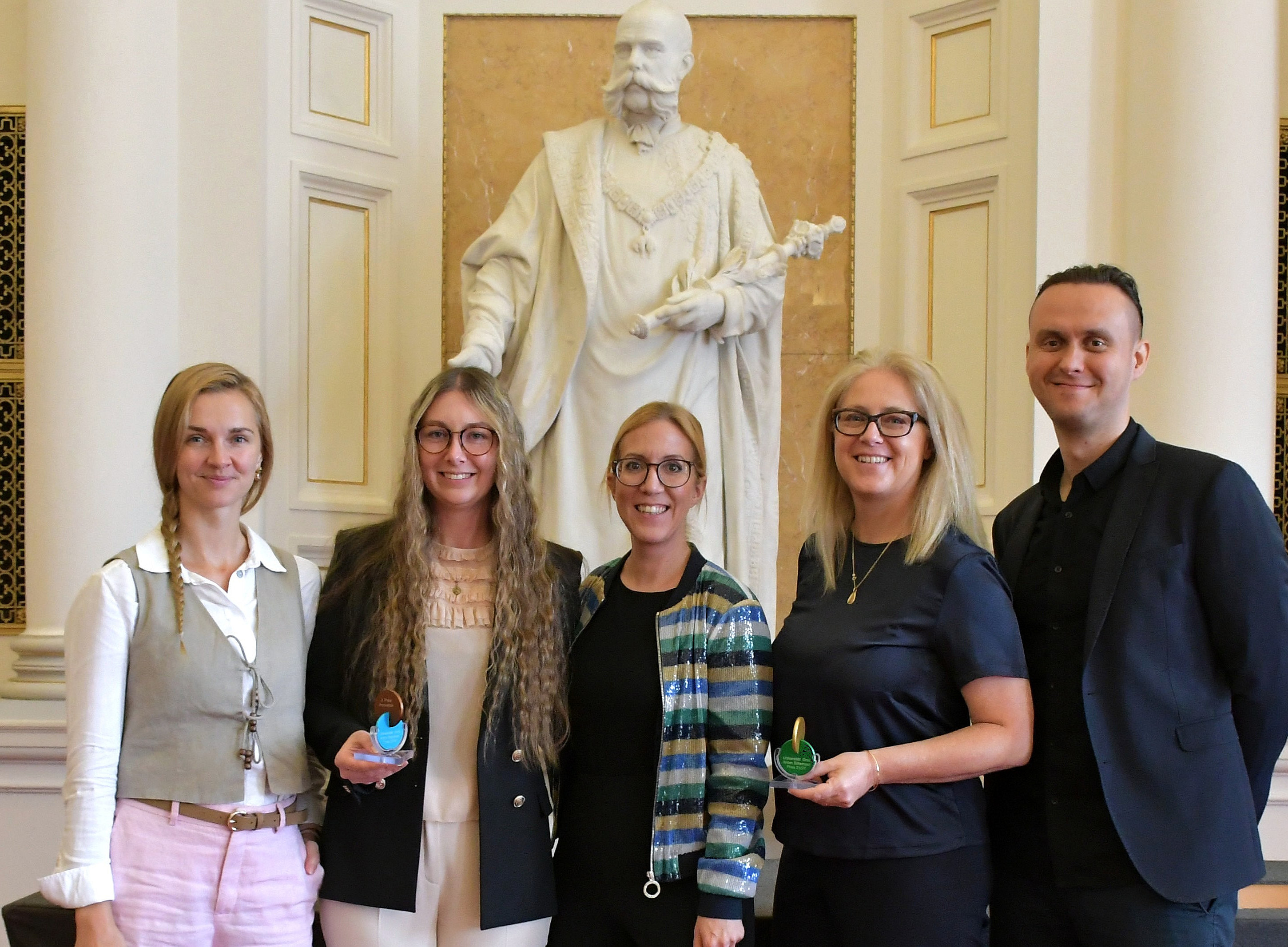Medienteam REWI Uni Graz, Vivona, Radchenkova 