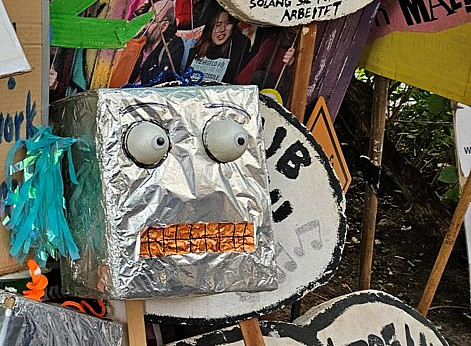 Roboter, sicher, aktivieren ©Lisa Riedner