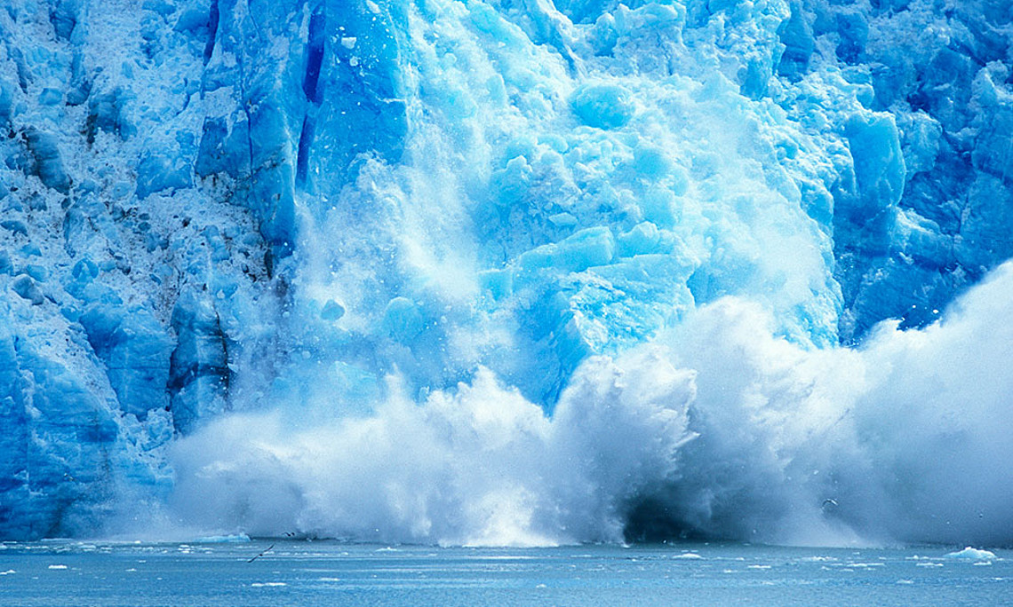 Bevor alle Gletscher schmelzen und die Welt untergeht, heißt es rasch handeln. Wie, sagen KlimaforscherInnen der Uni Graz. Foto: iStock.com/GomezDavid