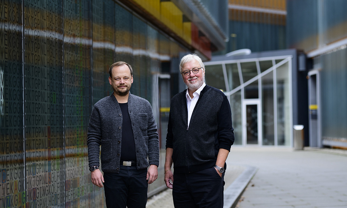 Peter Hofer and Rudolf Zechner in front of the ZMB Graz