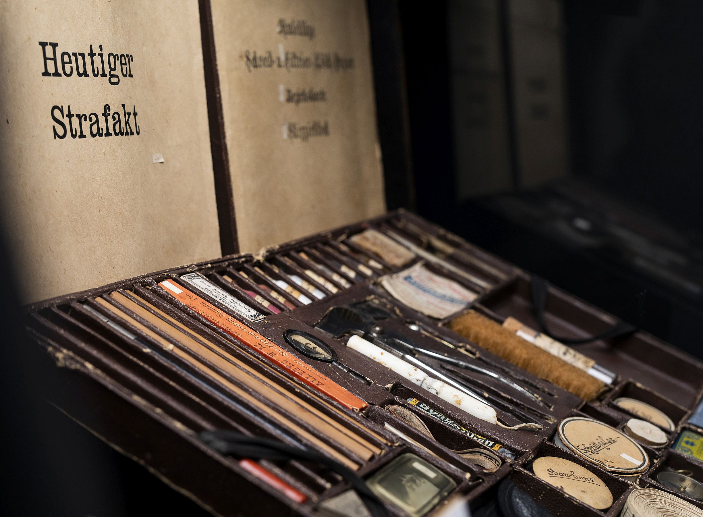 Tatortkoffer im Kriminalmuseum ©Uni Graz/Kanizaj