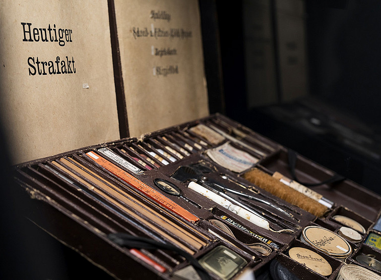 Tatortkoffer Tatortkoffer im Kriminalmuseum