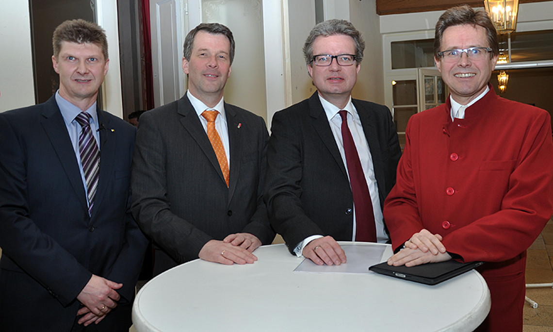Symposium über Wege von MOOCs: Neue Medien-Experte Michael Kopp, Vizerektor Horst Bischof, Landesrat Christopher Drexler und Vizerektor Martin Polaschek (v.l.)