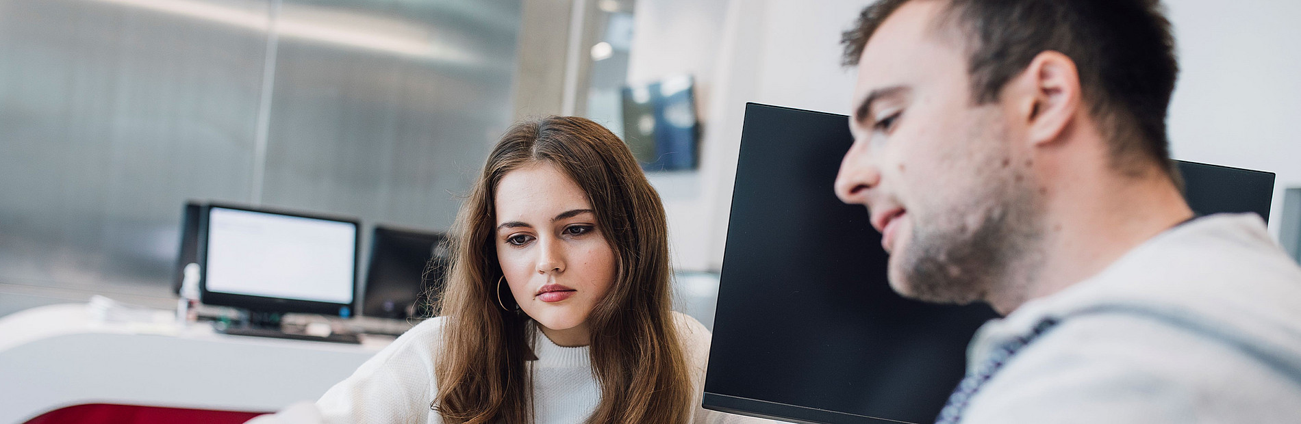 two students ©Uni Graz/Kazinaj