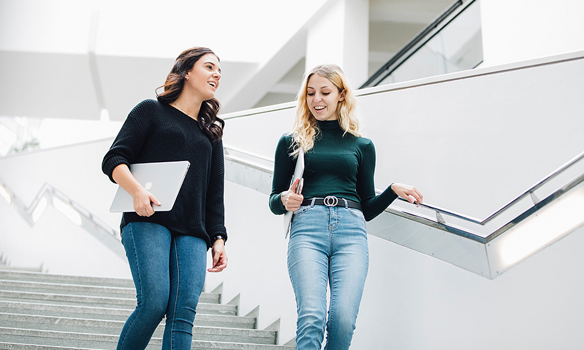 Studierende können sich im Lehramtsstudium mit mher Praxis beschäftigen. Foto: Uni Graz/Kanizaj