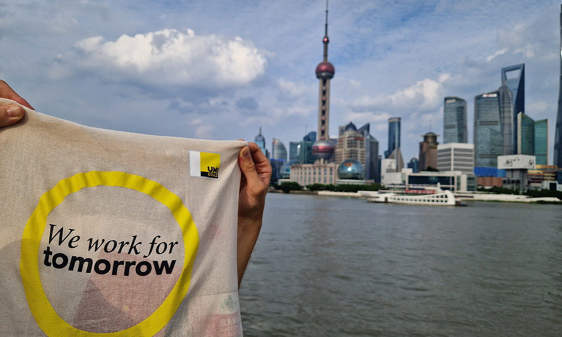We Work for Tomorrow in Nanjing, (c) Otti/Sommer