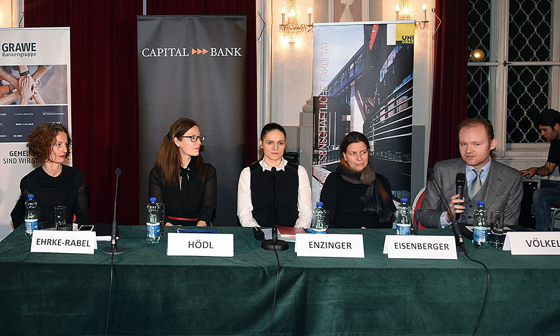 V.l. Tina Ehrke-Rabel, Elisabeth Hödl, Natalie Enzinger, Iris Eisenberger, Oliver Völkel. Foto: Uni Graz/Pichler