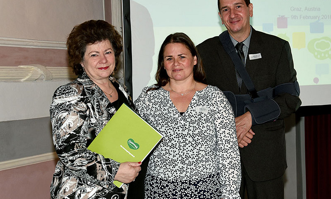 V.l.: Gemeinderätin Sissi Potzinger, Bettina Lackner (Koordinatorin Doktoratskolleg Klimawandel) und Walter Leal (HAW Hamburg). Foto: Uni Graz/Pichler